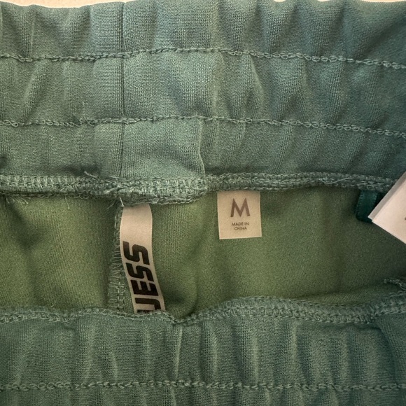 GUESS GREEN SWEATPANTS NWOT - Picture 5 of 7